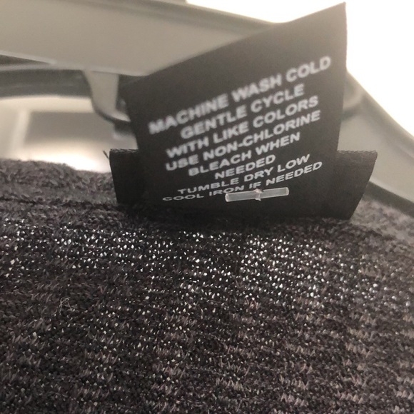 Rue 21 Top Women's Size XS Gray/Black Short Sleeve Ribbedβ Shirt - Picture 6 of 9